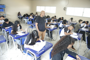 Galeria: Simulado SAEB na EEEFM Erotildes Frota Aguiar